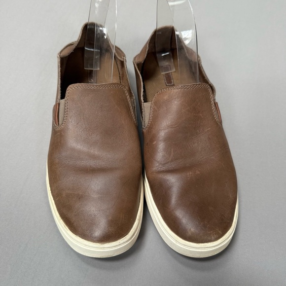 OLUKAI Pehuea Leather Slip-On shoes, women’s 9.5. - Picture 2 of 9